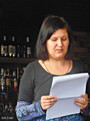 Ольга Савкова читает своё стихотворение