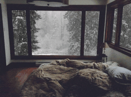 Окно и постель